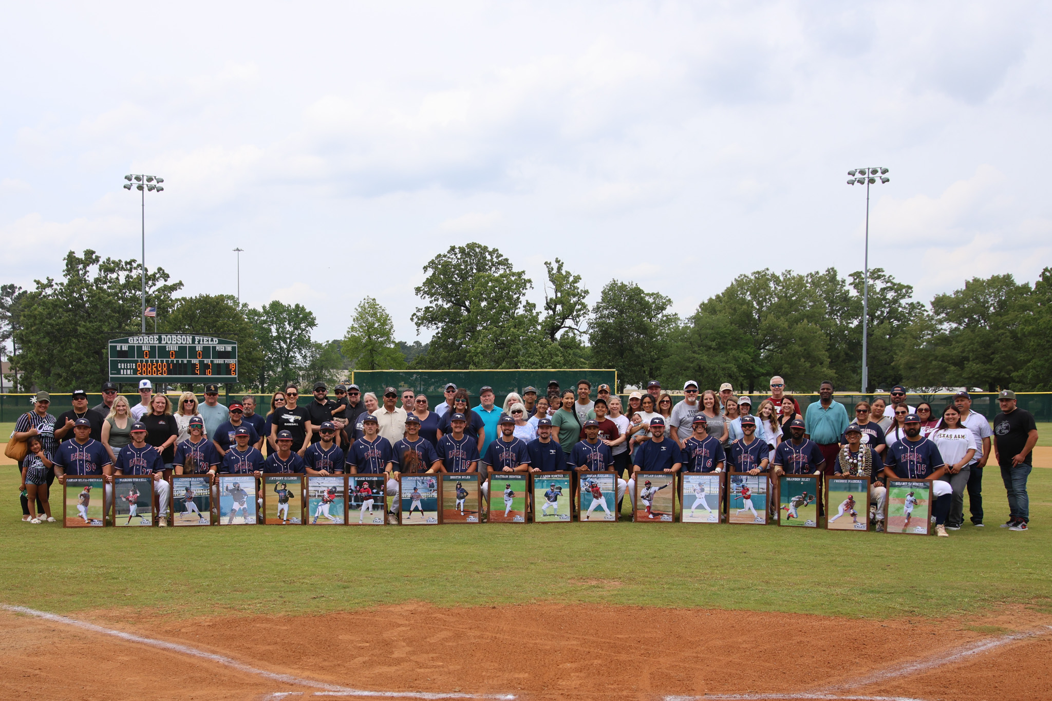 Eagles Sweep Mustangs to Cap Off Senior Weekend