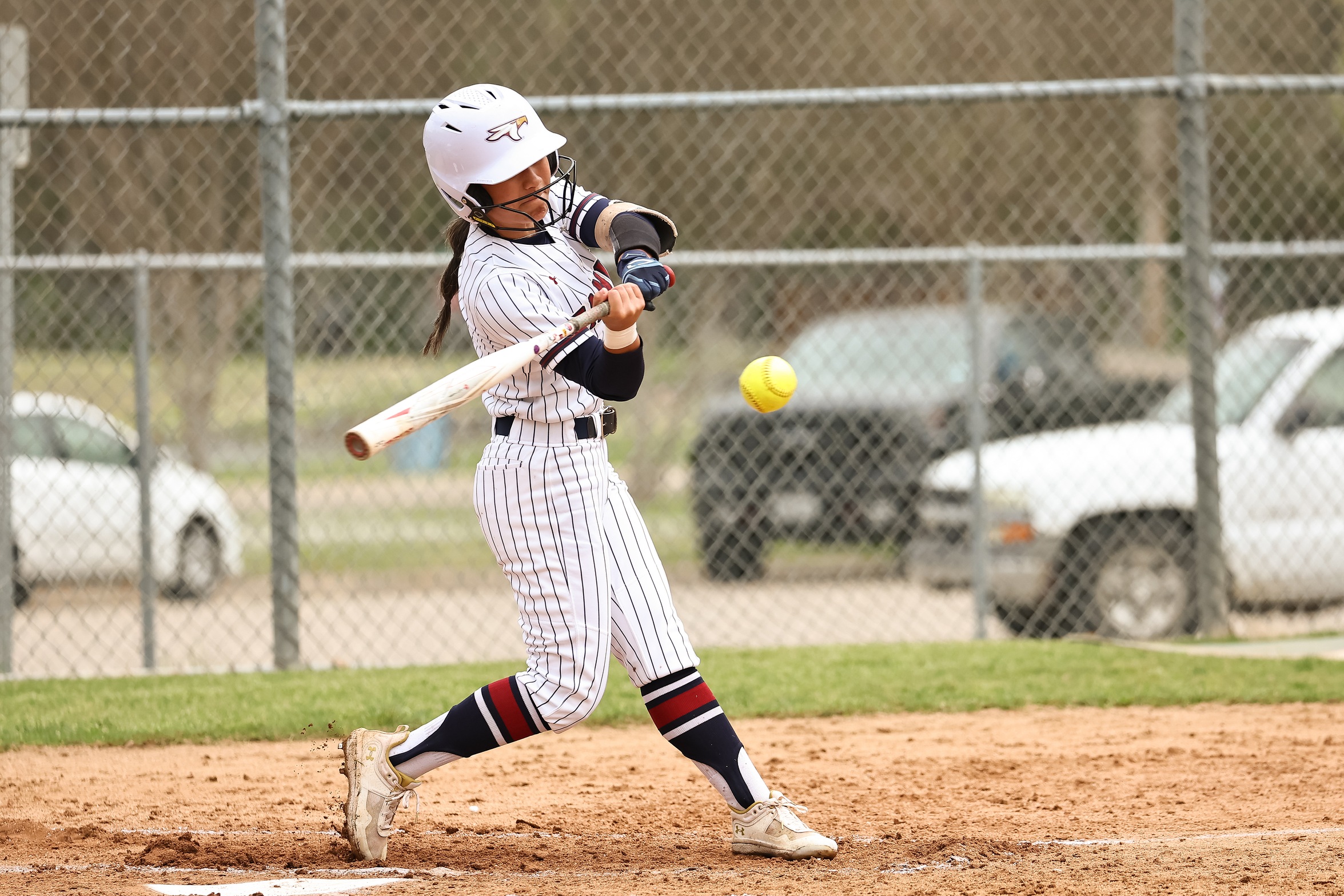 Eagles softball earns third straight conference split